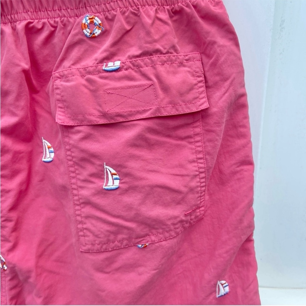 J. McLaughlin Men’s Sailboat & Buoy Swim Trunks Size Medium Vintage Wash Red - Picture 4 of 5